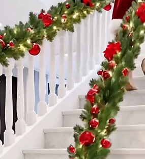 Snowelle™ Christmas Garland